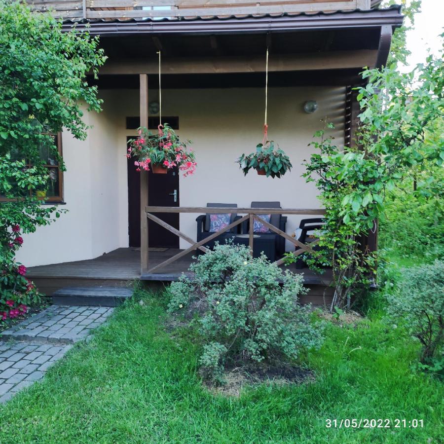 Boutigue City House With Terrace And Garden Free Parking Riga Eksteriør billede